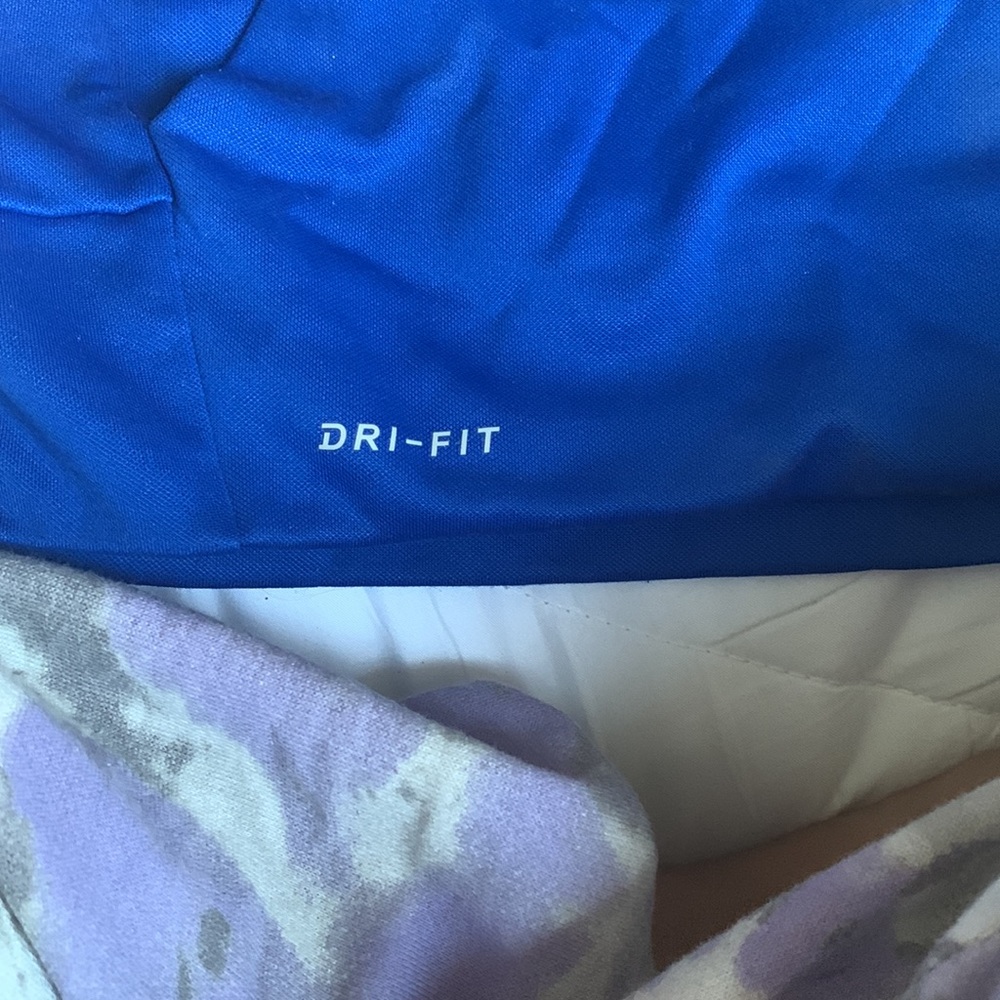 Nike pullover - Picture 3 of 5
